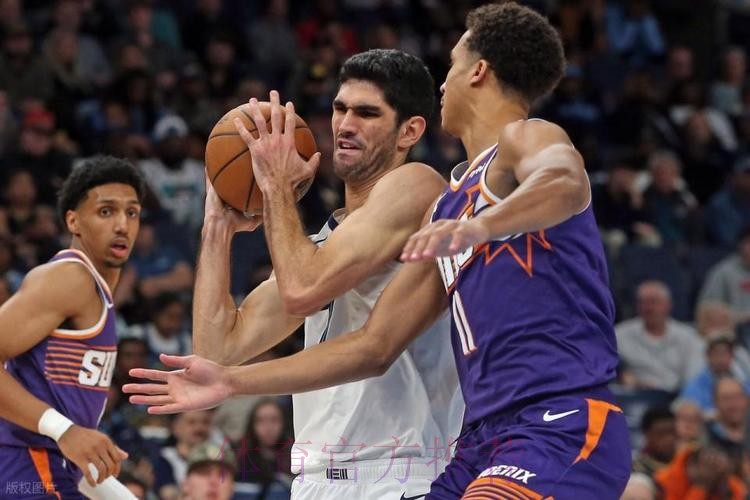 狄龙21+7马威12+12 太阳全场22记三分轻取灰熊 狄龙21+7马威12+12 太阳全场22记三分轻取灰熊